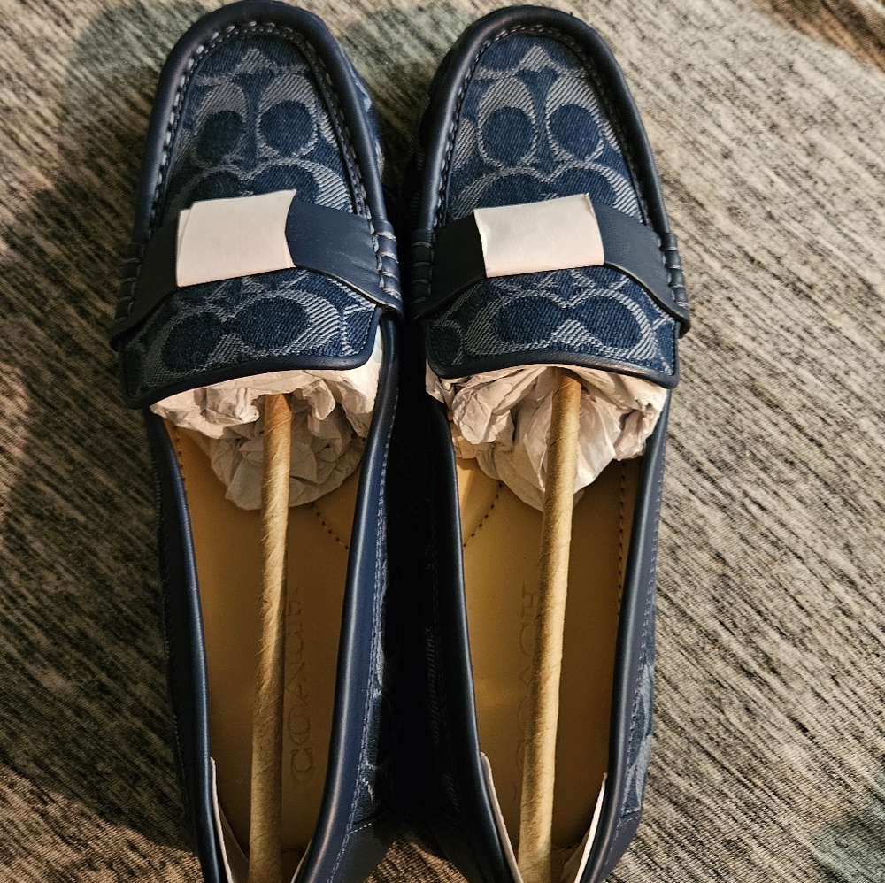 Coach Shoes - Picture 3 of 3